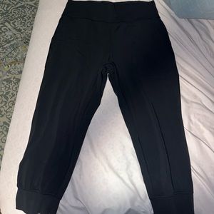 Lululemon yoga crop leggings